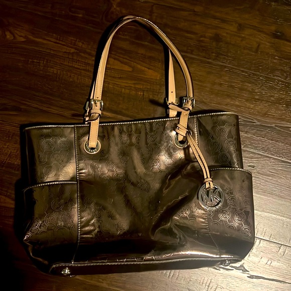 Michael Kors metallic handbag - Picture 1 of 4